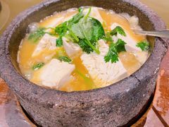 石锅蜂巢豆腐-申粤轩酒楼·三十年粤菜经典(丁香花园店)