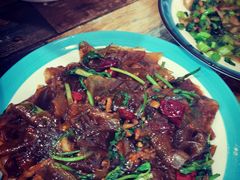 香菜肉丝粉皮-八张桌子(老店)