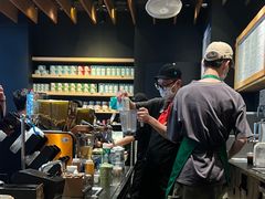 -星巴克(广州南站A18检票口楼上)