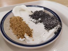 -正南齐北·老街糯米团(洪崖洞店)