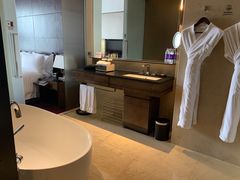 -广州天河希尔顿酒店