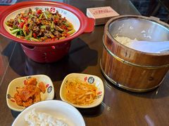 -富正毅三下锅·湘西韵味(天门山索道店)