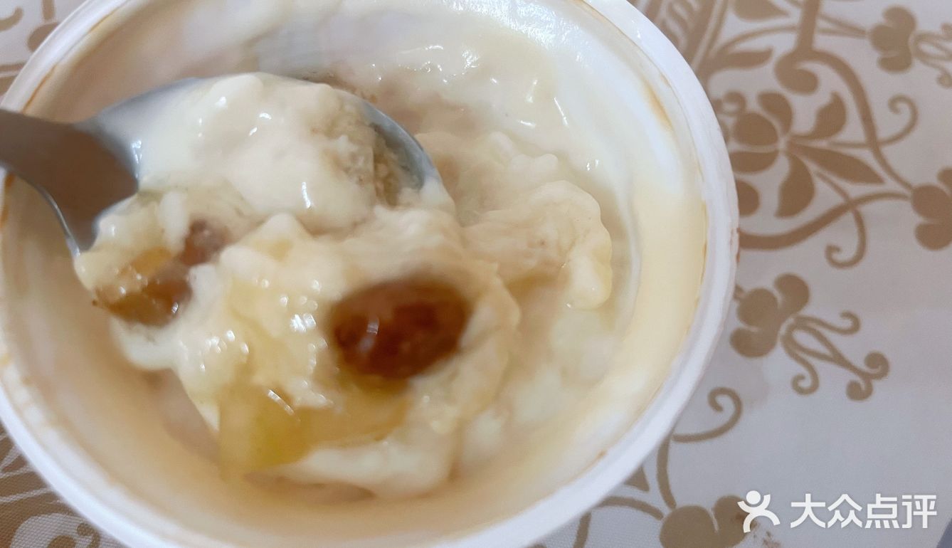 这次居然发现了两款热食的奶米（自行加热）