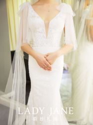 -Lady  Jane高端婚纱礼服馆