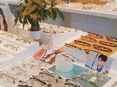 -罗伯特眼镜·蔡司官方授权(前海桂湾店)
