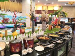 自助取餐区-东方豪景花园酒店·怡景旋转餐厅