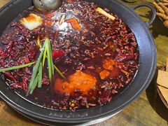 -黄潇洒老火锅(九眼桥宏济巷店)