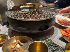 -草家酱蟹炭火烤肉店(珲春南路一店)