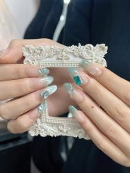 -芊屿芊浔美甲