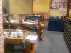 大堂-两三事小郡肝串串香火锅(桂庙店)