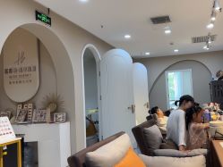 -花系美·美甲美睫精品店