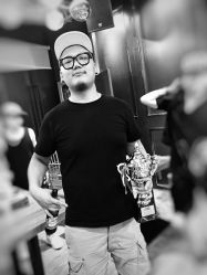 点击看大图 -TIGERBARBERSHOP 老虎男士理发店