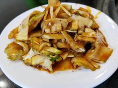 -周老三跷脚牛肉·全牛火锅(非遗传承店)