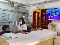 -季群小儿推拿(圣克拉店)