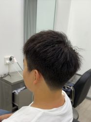 -LILI·HAIR SALON理理造型
