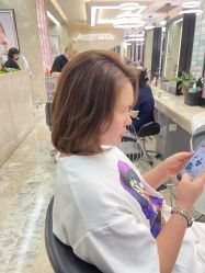 -AKOZO Beauty Salon
