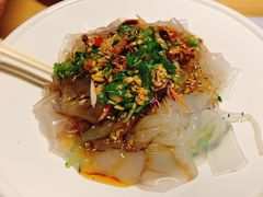 招牌手工大拉皮-关东小磨东北菜(上海长风大悦城店)