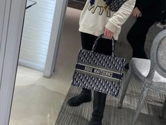 -DIOR迪奥(德基广场女装店)