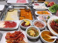 -海底捞火锅(曹安公路店)