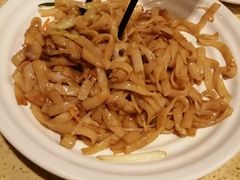 炒牛河-正哥点心(鸿安花园店)