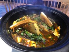 -香山湖家家宴(中山陵店)
