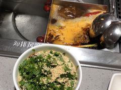 -海底捞火锅鲜切牛肉主题店(长寿路店)