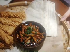 -魏铭鱼头捞饭(晋阳路店)