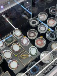 -灵彩珠宝(朗香街店)