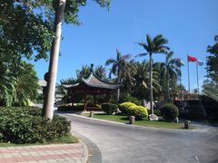 三亚亚龙湾华宇度假酒店(原三亚华宇皇冠假日酒)-三亚亚龙湾雅高美爵酒店