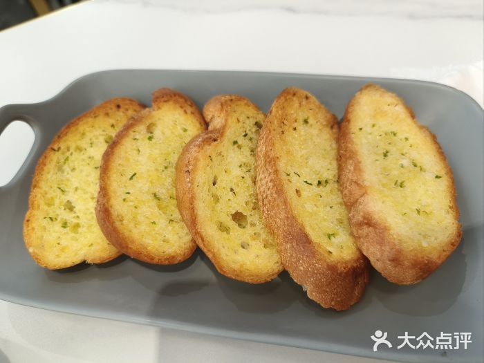 库滋明·俄罗斯特色美食(中央大街店)蒜香法棍图片