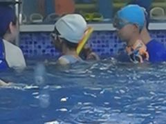 -Swim斯卫姆国际儿童游泳中心(红博中央公园店)