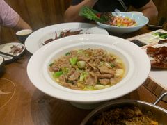 -老滇山寨•云南特色菜•地方菜•民族风情歌舞表演(金碧店)