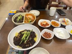-贵宾庄炸酱面·韩式料理(高区店)