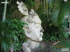 -三亚亚龙湾凯莱仙人掌度假酒店