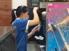 冰激凌-全家便利店(襄阳南路店)