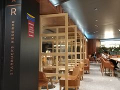 大堂-星巴克臻选(国贸商城首店)