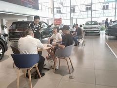 -上汽大众4S店(上海冠松店)