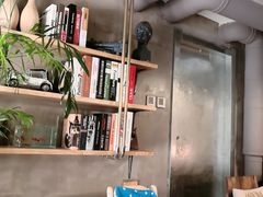 用餐区-HIGH FIVE哈福手工汉堡(桂林路店)