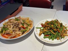 -小河公主秘制烤羊腿(小绿谷店)