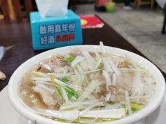 罩火烧-金卯白肉罩火烧