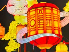 -淄博花灯齐彩城
