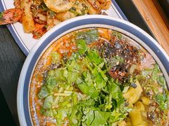 -云阿蛮云南生烫牛肉米线(奉贤路店)