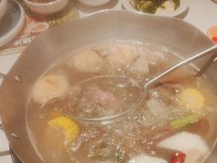 -左庭右院鲜牛肉火锅(金山万达店)