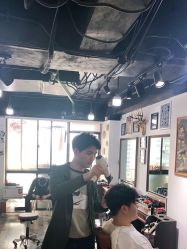 -纯剪男士理发馆·烫染专业店