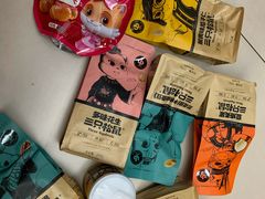 -三只松鼠(世欧广场店)