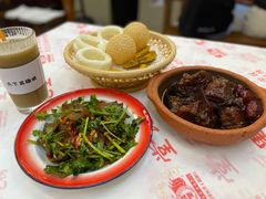 -堂瓦里·33年传统赣菜(第一街区店)