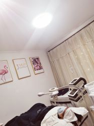 -美肤盾祛痘·问题肌头疗管理中心