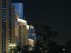 -万绿园