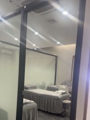 -苗方清颜专业祛痘·皮肤管理