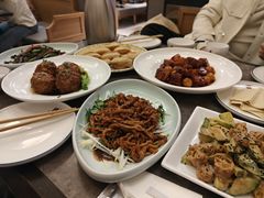 -闫府私房菜·老字号(恒隆店)